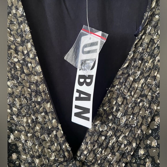 Urban Outfitters Olive Green, Black and Gold Long Sleeve Boho Dress - Med - Picture 4 of 9